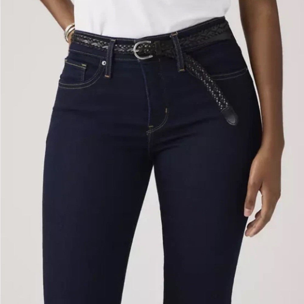 NWOT LEVI'S 314 Shaping Straight Women's Jeans Dark Wash 28 X 30